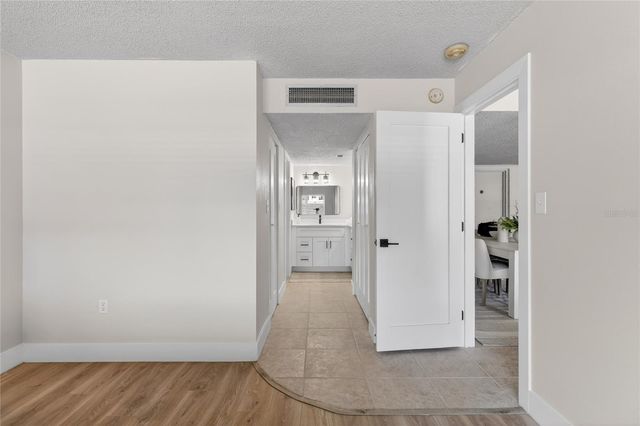9 FORBES PLACE PLACE 112, Dunedin, FL 34698