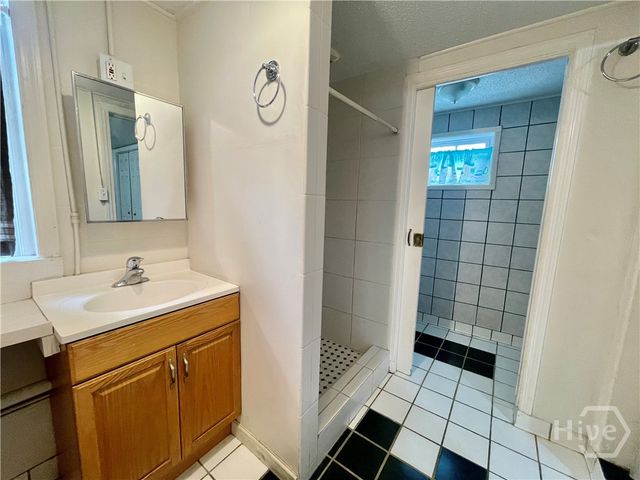2 E 54th Street, Savannah, GA 31405
