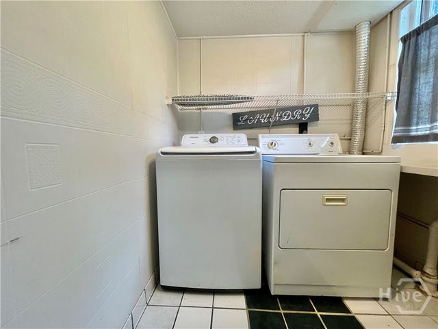 2 E 54th Street, Savannah, GA 31405