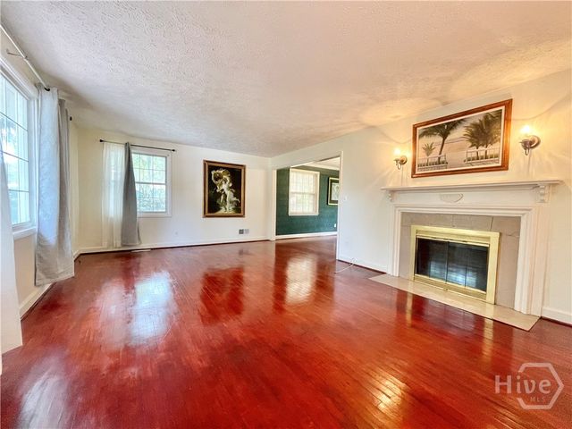 2 E 54th Street, Savannah, GA 31405