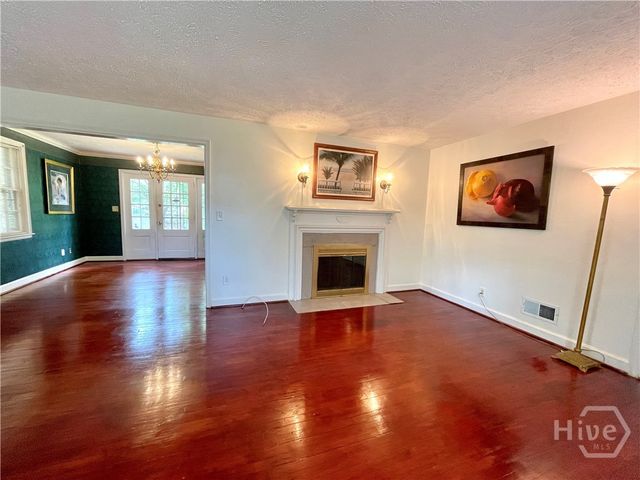 2 E 54th Street, Savannah, GA 31405