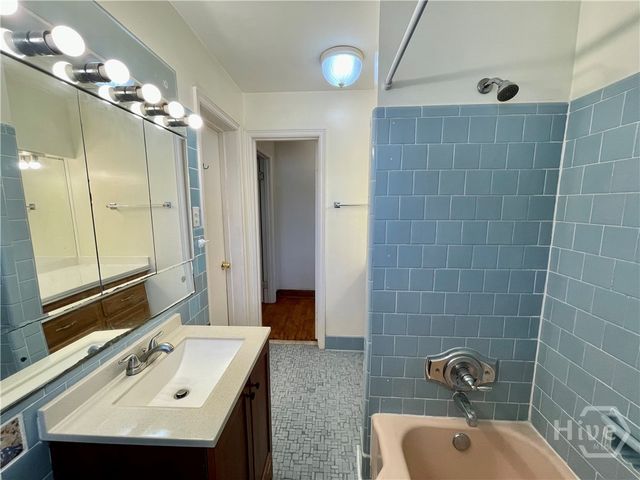 2 E 54th Street, Savannah, GA 31405