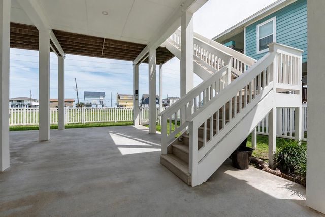 4322 Palapa Circle, Galveston, TX 77554