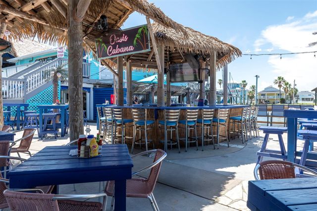 4322 Palapa Circle, Galveston, TX 77554