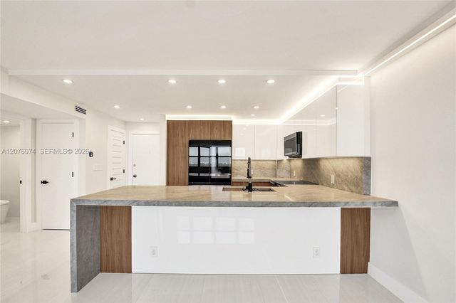 1400 S Ocean Drive 1205, Hollywood, FL 33019