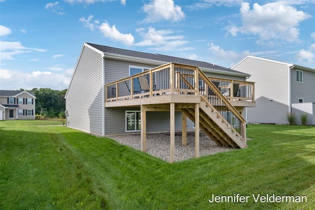 331 N Tannenbaum Trail, Cedar Springs, MI 49319