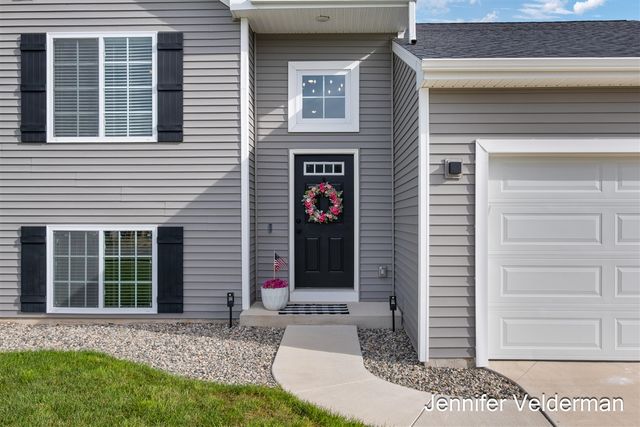331 N Tannenbaum Trail, Cedar Springs, MI 49319