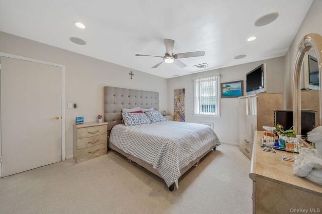 26016 80th Avenue, Glen Oaks, NY 11004