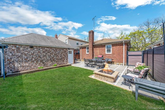 26016 80th Avenue, Glen Oaks, NY 11004