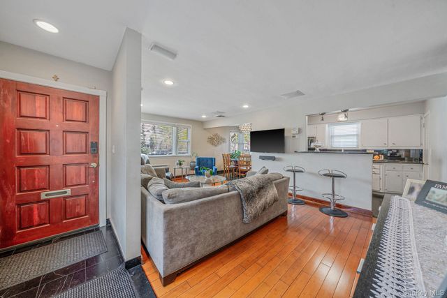 26016 80th Avenue, Glen Oaks, NY 11004