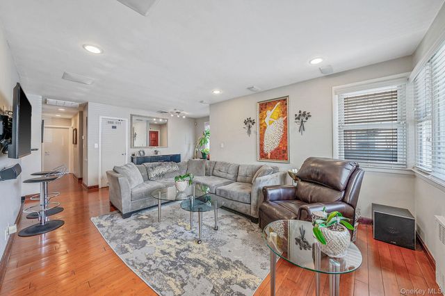 26016 80th Avenue, Glen Oaks, NY 11004