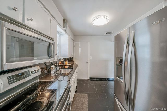 26016 80th Avenue, Glen Oaks, NY 11004