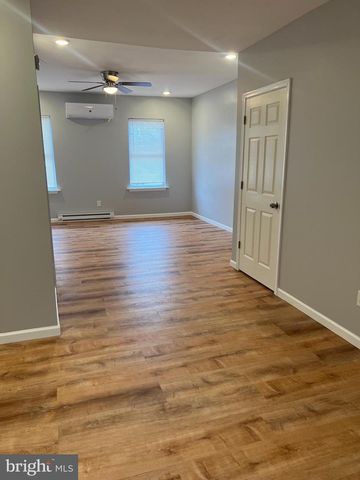 2036 W ONTARIO ST, Philadelphia, PA 19140