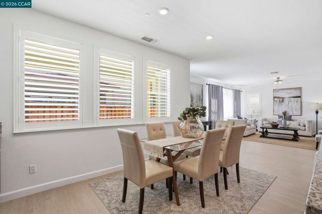 1939 Orfanos Ranch Dr, Brentwood, CA 94513