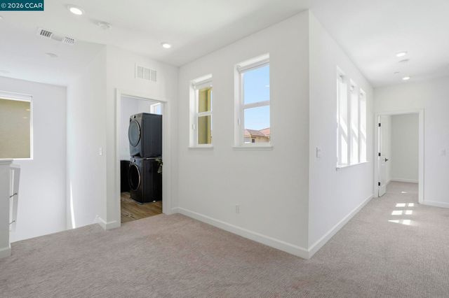 1939 Orfanos Ranch Dr, Brentwood, CA 94513