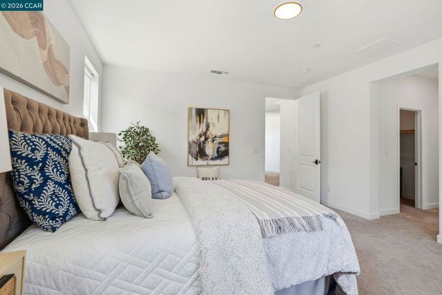 1939 Orfanos Ranch Dr, Brentwood, CA 94513