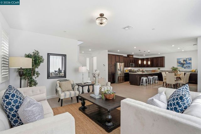 1939 Orfanos Ranch Dr, Brentwood, CA 94513