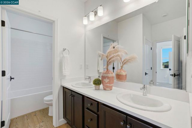 1939 Orfanos Ranch Dr, Brentwood, CA 94513