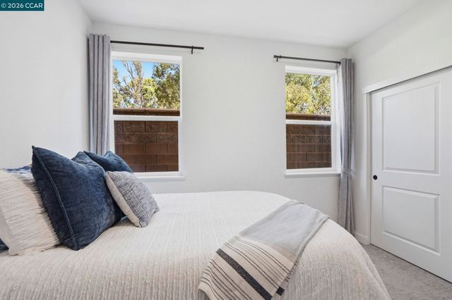 1939 Orfanos Ranch Dr, Brentwood, CA 94513