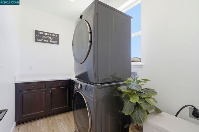 1939 Orfanos Ranch Dr, Brentwood, CA 94513