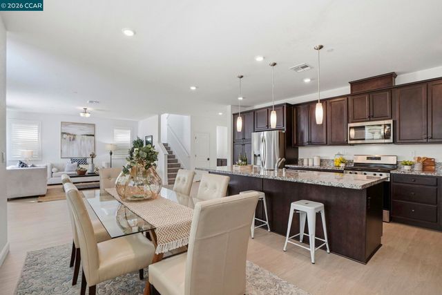 1939 Orfanos Ranch Dr, Brentwood, CA 94513