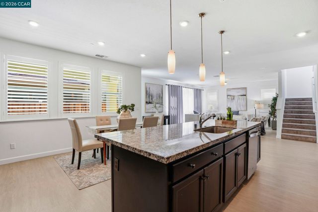 1939 Orfanos Ranch Dr, Brentwood, CA 94513