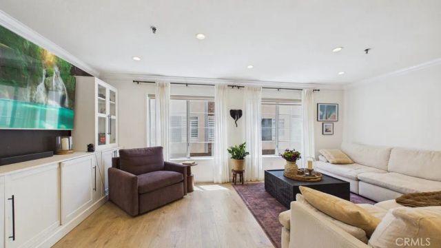 735 W California 102, Glendale, CA 91203