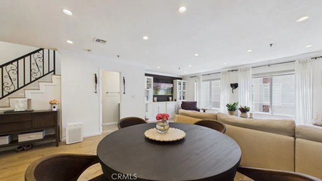 735 W California 102, Glendale, CA 91203