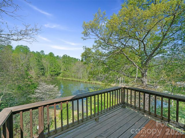 376 Hoot Owl Road, Spruce Pine, NC 28777