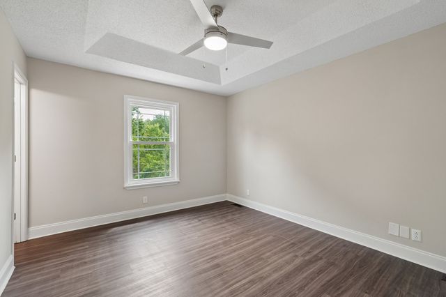 3405 Oak Lawn Dr, Clarksville, TN 37042