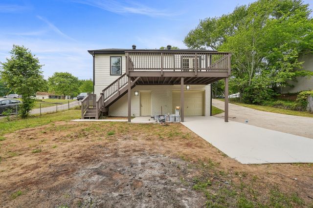 3405 Oak Lawn Dr, Clarksville, TN 37042