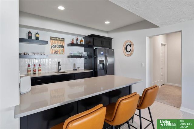 6518 S 208th Avenue, Elkhorn, NE 68022