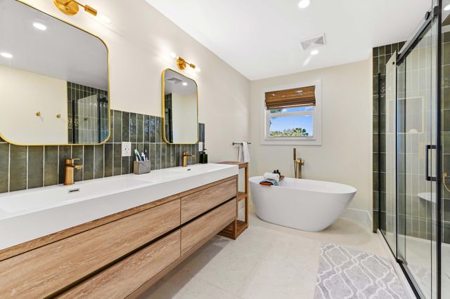 8017 Stirrup Cay Court, Boynton Beach, FL 33436