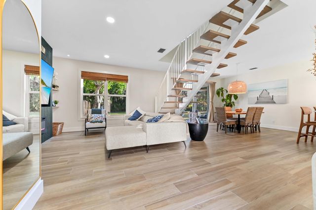 8017 Stirrup Cay Court, Boynton Beach, FL 33436