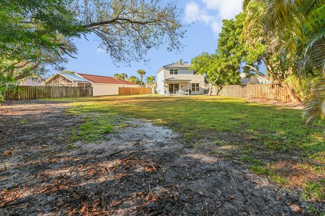 8017 Stirrup Cay Court, Boynton Beach, FL 33436