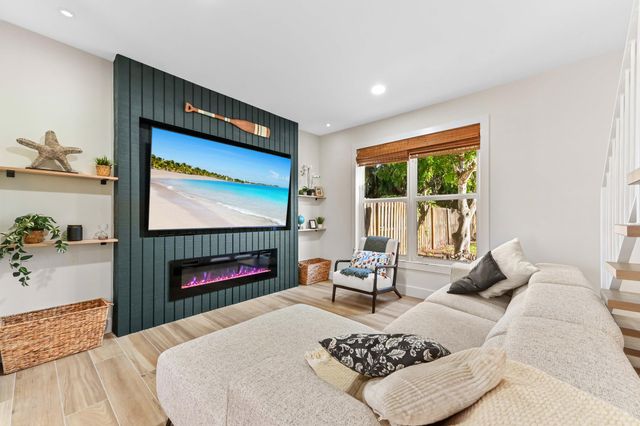 8017 Stirrup Cay Court, Boynton Beach, FL 33436