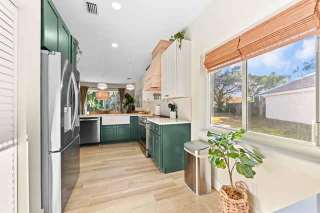 8017 Stirrup Cay Court, Boynton Beach, FL 33436