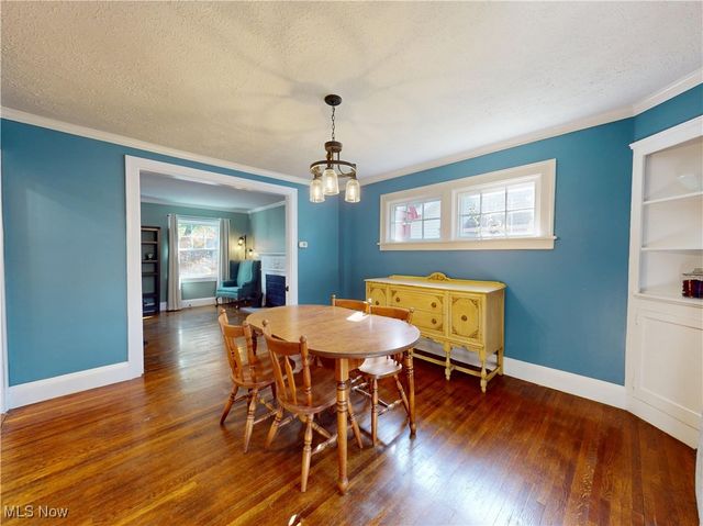 1136 Erieview Road, Cleveland Heights, OH 44121