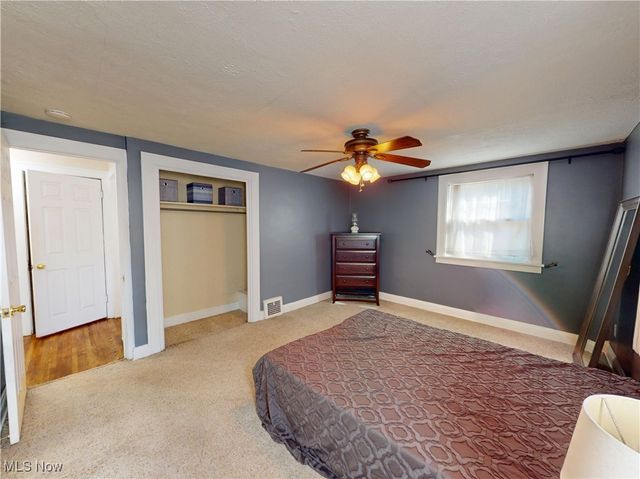 1136 Erieview Road, Cleveland Heights, OH 44121