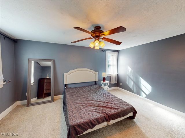 1136 Erieview Road, Cleveland Heights, OH 44121