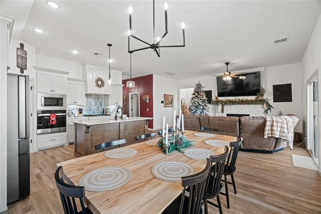 1121 NW 12th Street, Newcastle, OK 73065