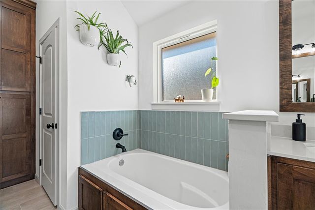 1121 NW 12th Street, Newcastle, OK 73065