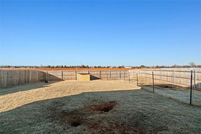 1121 NW 12th Street, Newcastle, OK 73065