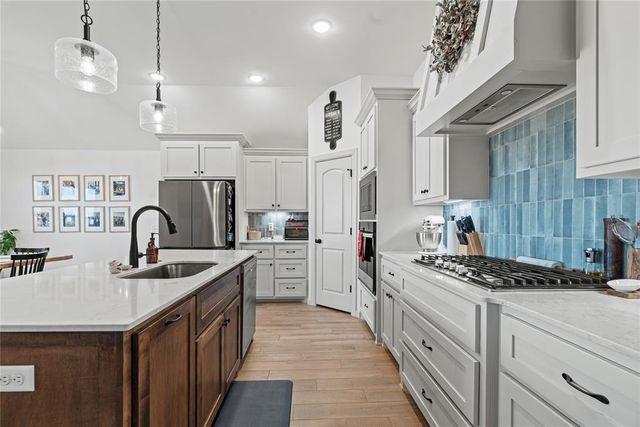 1121 NW 12th Street, Newcastle, OK 73065