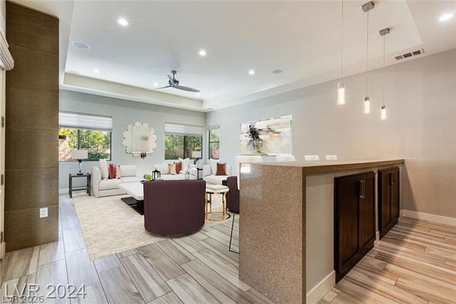 82 Grey Feather Drive, Las Vegas, NV 89135
