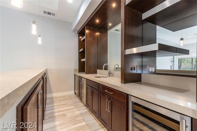 82 Grey Feather Drive, Las Vegas, NV 89135