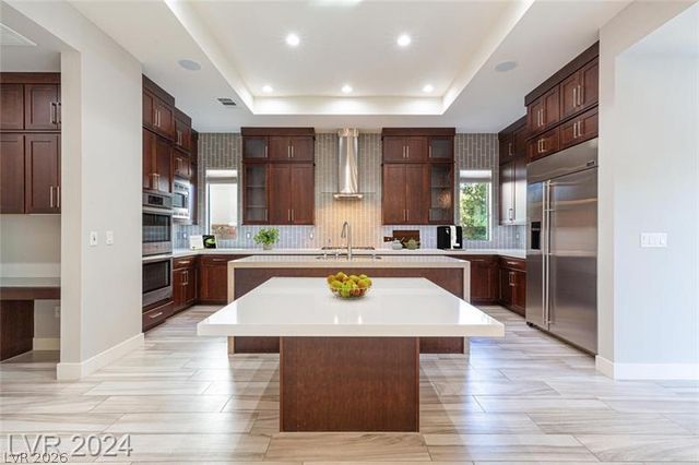 82 Grey Feather Drive, Las Vegas, NV 89135