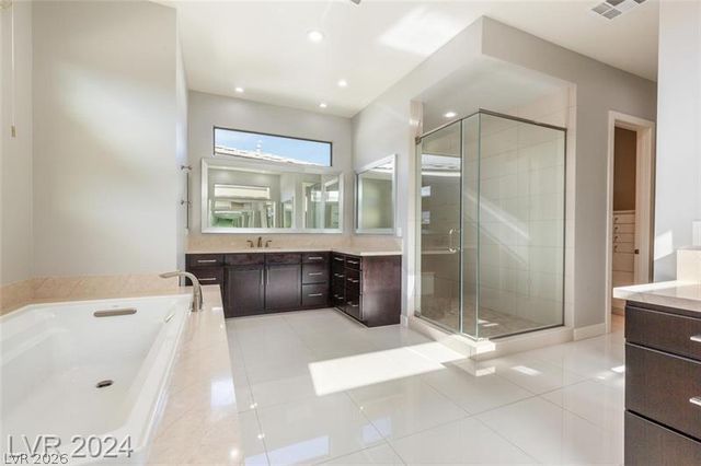 82 Grey Feather Drive, Las Vegas, NV 89135