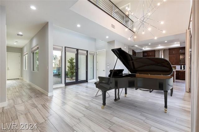82 Grey Feather Drive, Las Vegas, NV 89135