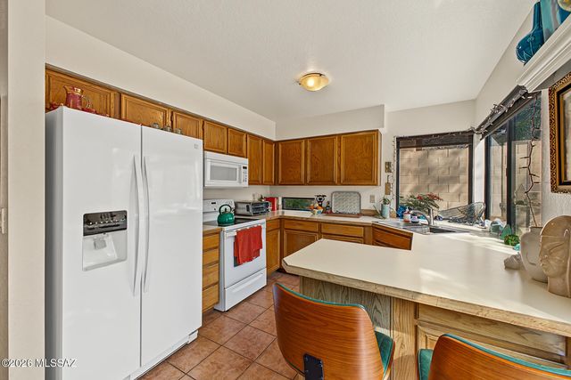 200 E Ridgeland Street, Oro Valley, AZ 85737